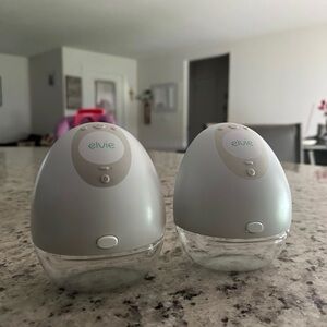 Elvie Breast Pump Set